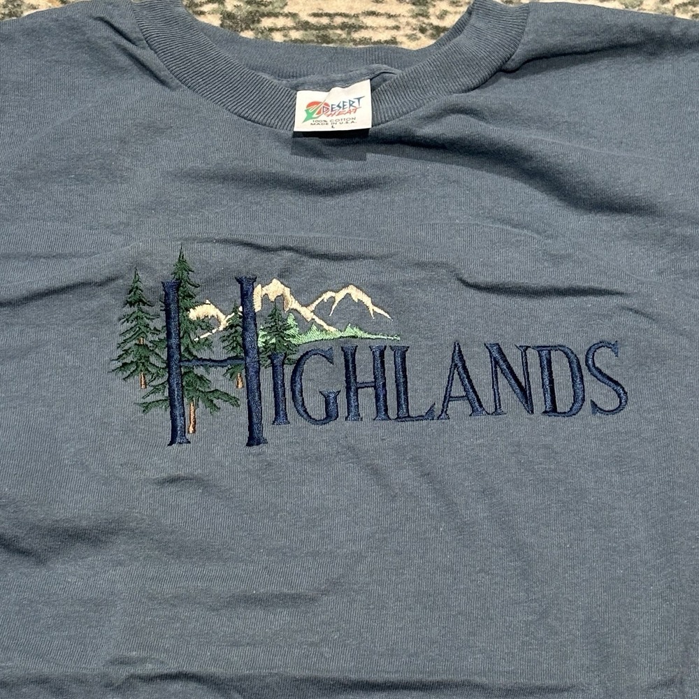 Vintage 90s Single Stitch Tshirt "Highlands" Desert Heat Large Made In USA - Picture 2 of 7